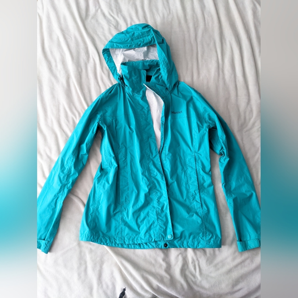 Marmot green windbreaker